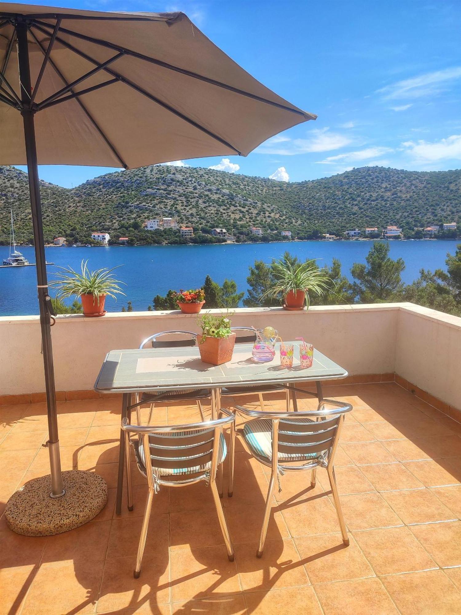 Lastovo Apartments Vesna מראה חיצוני תמונה